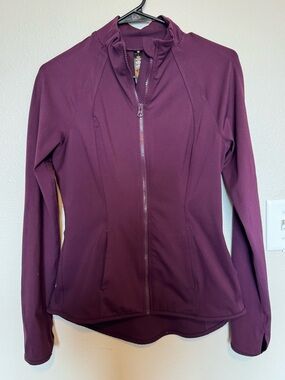 Yogalicious Burgundy Wine Zip Up Jacket Size Small
